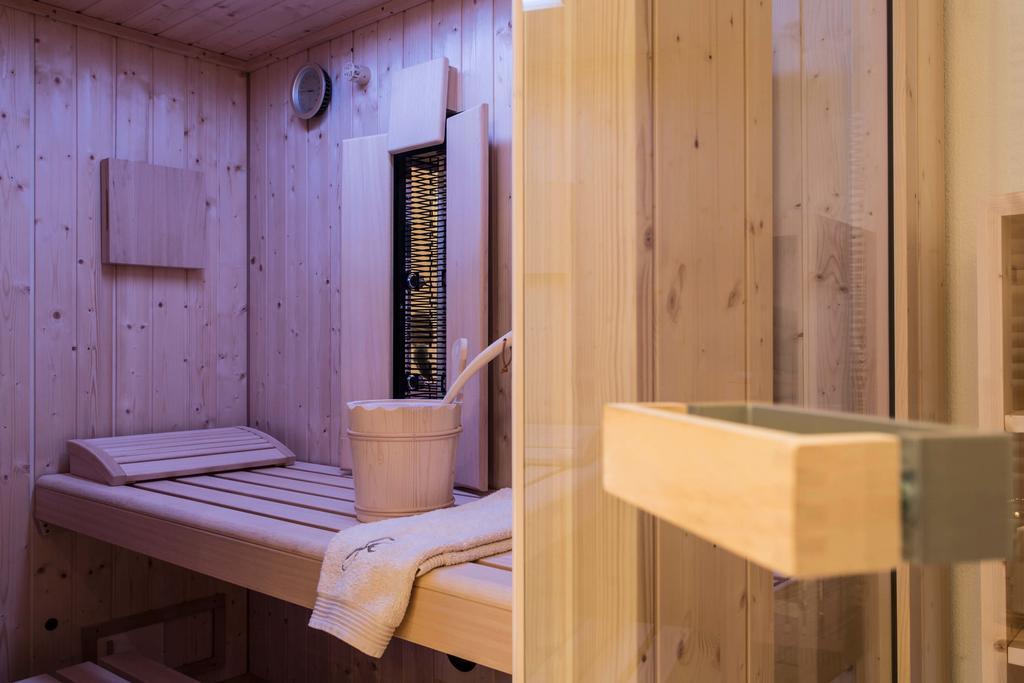 Slow Living Suite - Ferienwohnung Mit Privater Sauna & Garten ฟิสส์ ภายนอก รูปภาพ